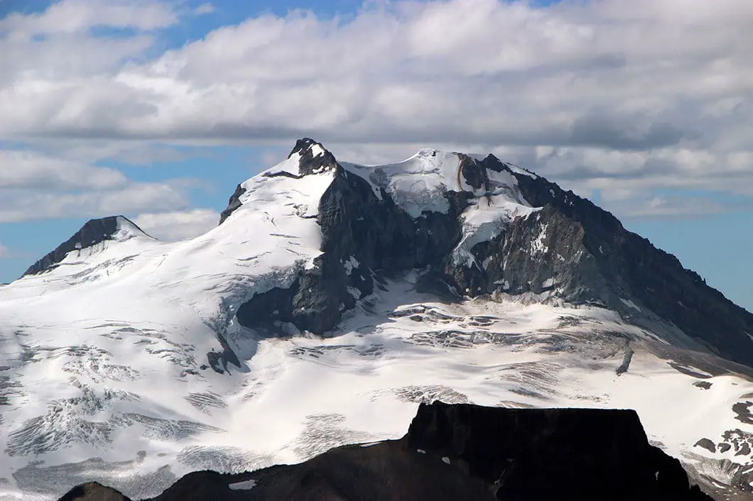 Hiking Panorama Ridge Trail in Garibaldi Park 1 Mount Garibaldi