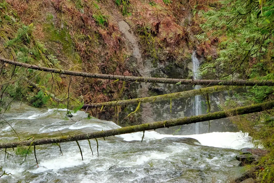 kanaka creek falls