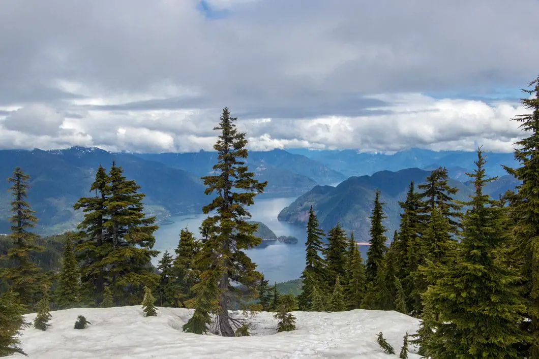 elphinstone summit view